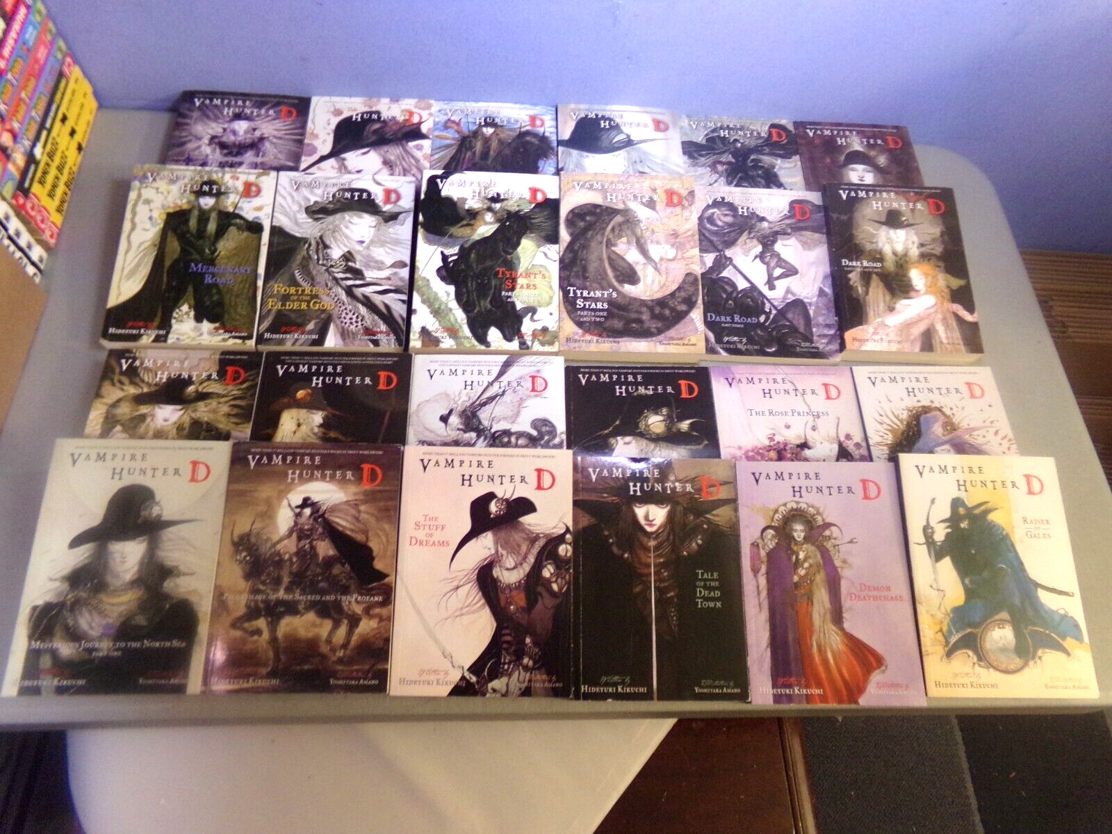 ストア バンパイアハンターD 1-8巻 全巻セット バンパイアハンターD 1
