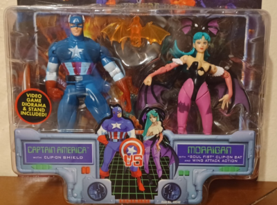 Vintage NEW MARVEL VS CAPCOM CAPTAIN AMERICA VS MORRIGAN ACTION