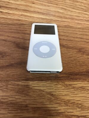 Apple iPod Nano Model A1137, 1st Generation 1GB - White #B13 | eBay