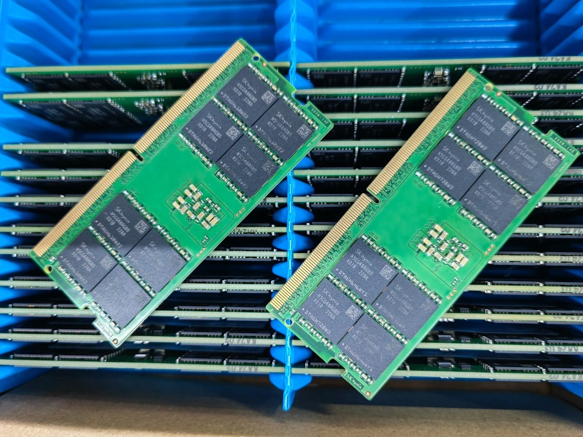 SK Hynix 2 x 32GB DDR5 5600MHz Laptop SODIMM RAM 2Rx8 PC5-5600B