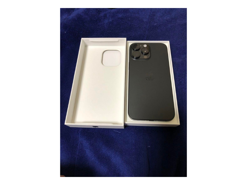 Apple iPhone 16 ProMax 256GB Black Titanium Japan model (physical