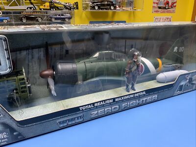 BBI ElLITE FORCE WWII ZERO FIGHTER FIGHTER SCALE 1/18 W/ PILOT