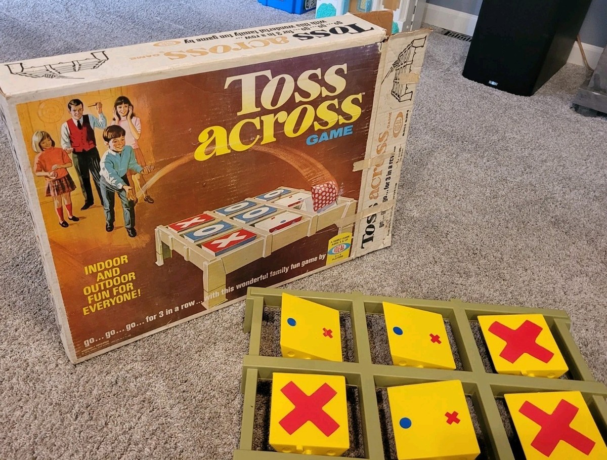 Ideal Toss Across Game - Vintage 1969 - Tic Tac Toe - No Bean Bags