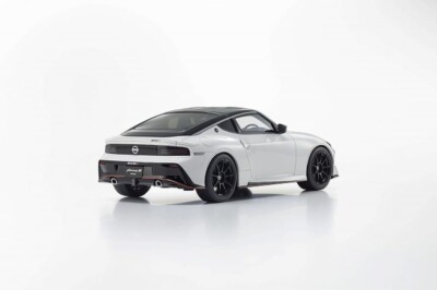 京商 1/18 日産 フェアレディZ バージョンST ブリリアントシルバー