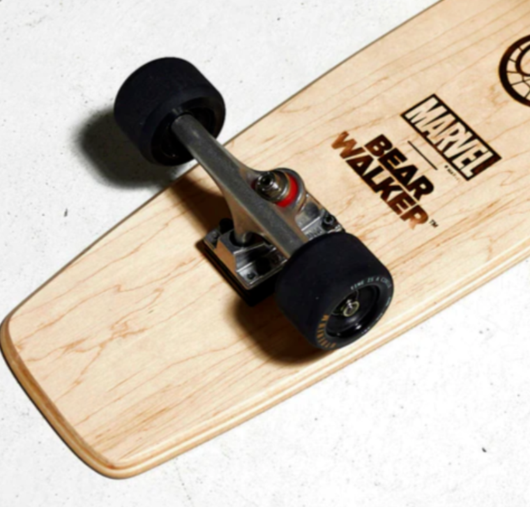 ザッカリーリーヴァイ スケボー bear walker スケートボード マーベル