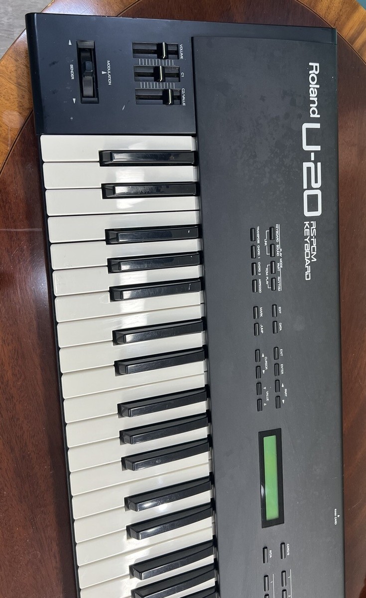 Roland U-20 RS-PCM 61 Key Synthesizer Keyboard-(Working But 10 Key