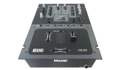 アイドル RANE SL4 アイドル RANE SL4 Rane SL4 with Serato DJ