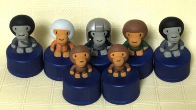 Baby Milo フィギュアとapeボトルキャップ2個 BABY MILO® CAPSULE