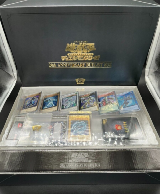 20th anniversary duelist box 青眼 ブルーアイズ
