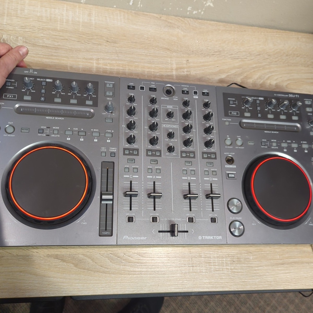 DJ機材 96,pioneer ddj t1 Pioneer DDJ-T1 DJ Controller for Traktor