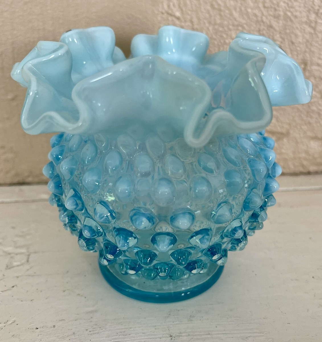 フェントン ブルーオパルセント ホブネイル フリル フラワーベース