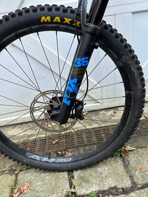 2022 Santa Cruz Bronson 4 C MX S-Kit Gloss Moss and Blue Medium