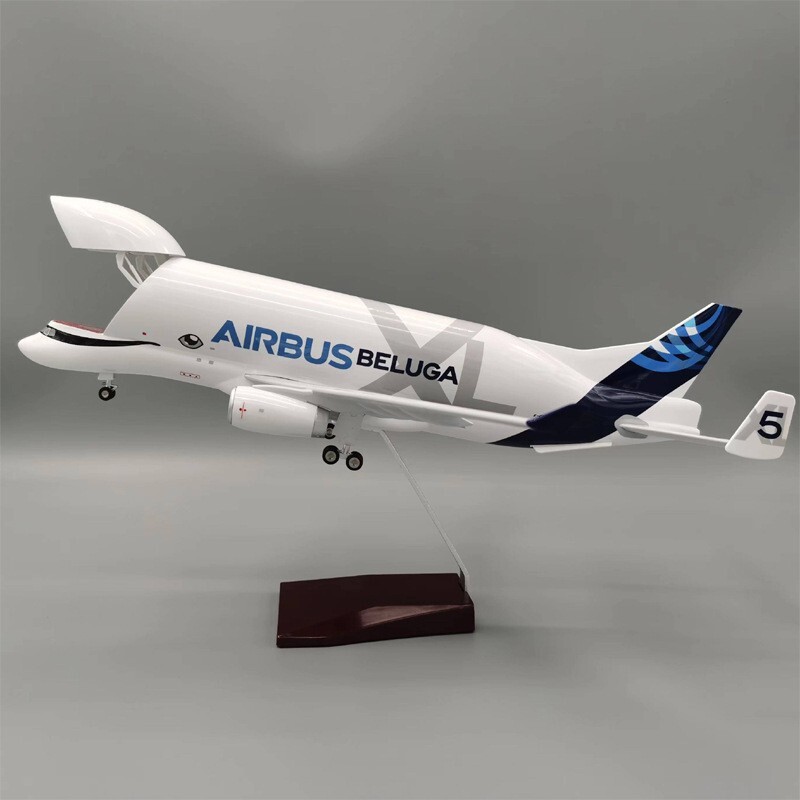 1:150 NG Model Airbus Transport International A330-743L Beluga XL