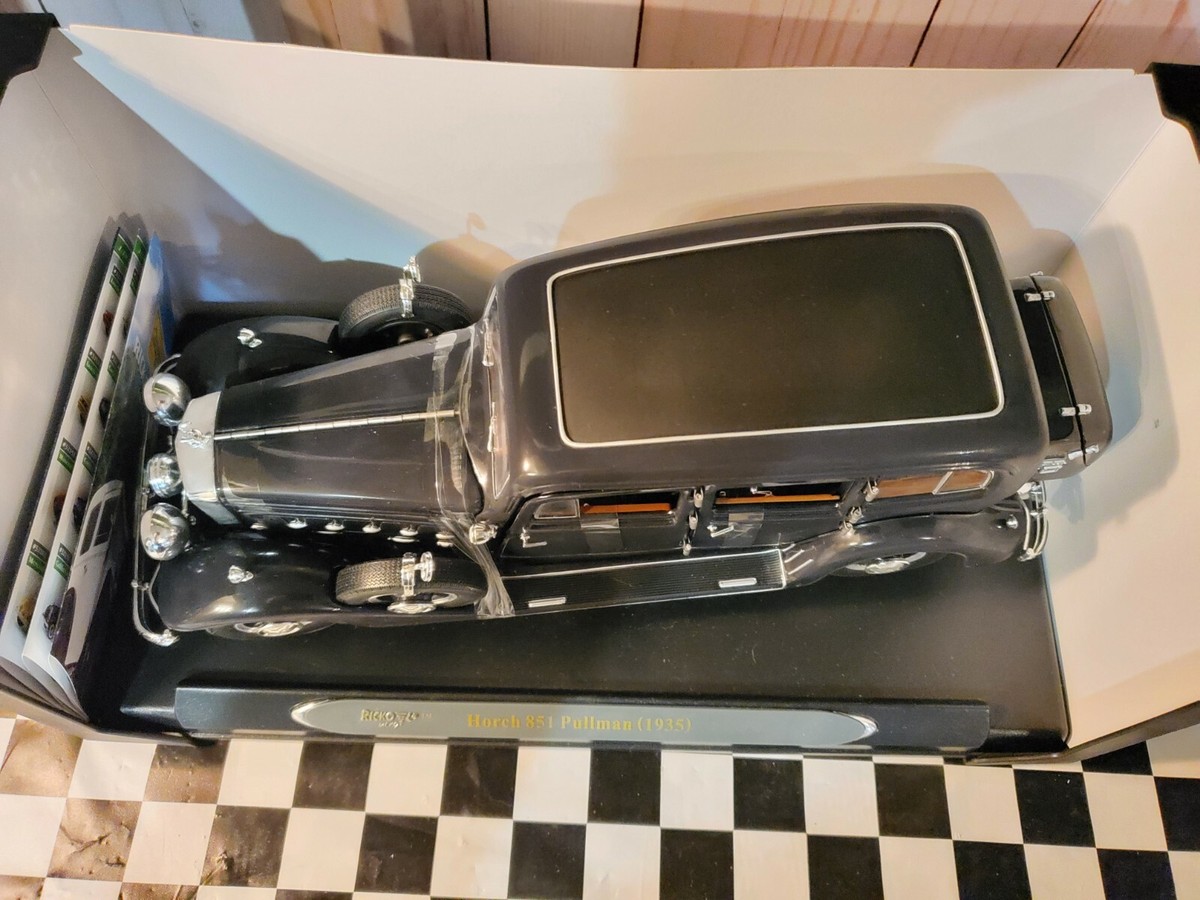 Ricko 1935 Horch 851 Pullman Limousine 1:18 Scale Diecast Model