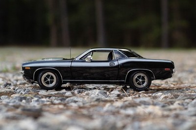 NEW ACME EXCLUSIVE* - A1806137HT- 1972 Plymouth 'Cuda 340 - 1:18