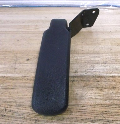 RT-133178専用 TORO ARMREST KIT FOR Z ZX SERIES ZERO TURN RIDING