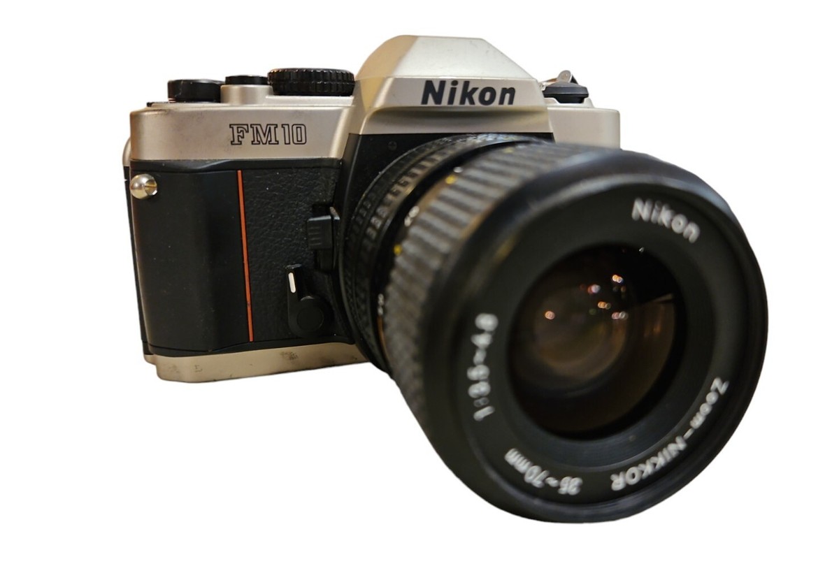 Nikon FM10 一眼レフカメラ 35-70mmレンズ付き Nikon FM10 35〜70mm