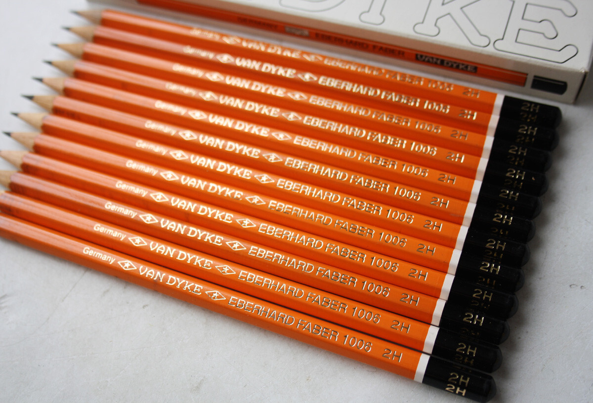 12X VINTAGE 80'S EFA EBERHARD FABER VAN DYKE PENCILS 1006 2H