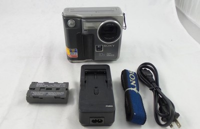Sony Mavica MVC-FD7 Floppy Disk Digital camera - 10x Zoom