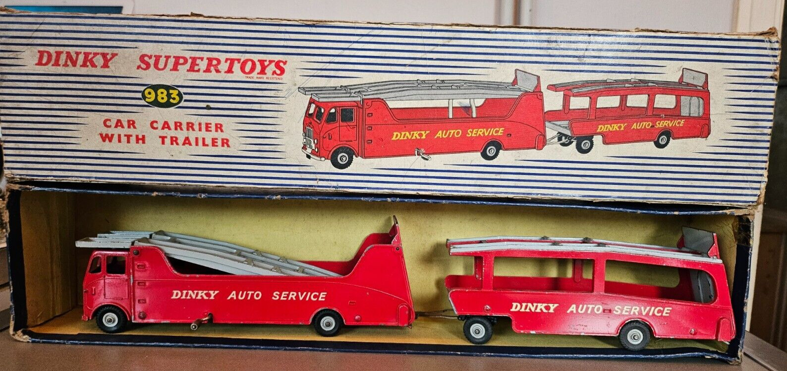 ヴィンテージ】DINKY SUPERTOYS セット（No.984、985） ヴィンテージ