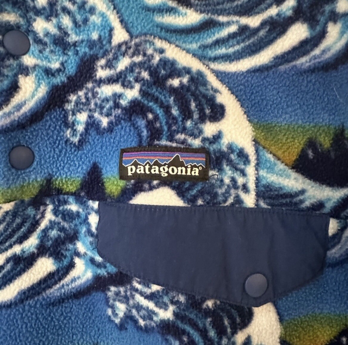 Patagonia Synchilla Snap-T Fitzroy Hokusai Wave Fleece Pullover
