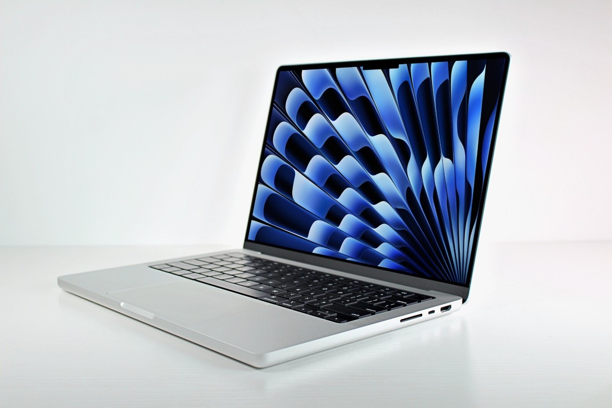MacBook Pro 14インチ M1 Max 64GB 4TB シルバー