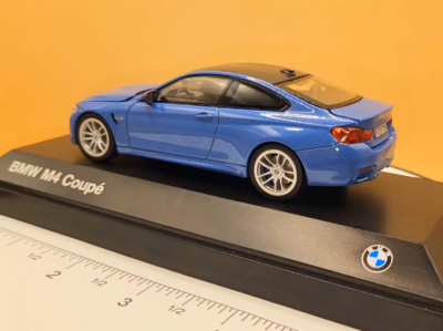 1/43 scale BMW M4 F82 2014 Blue Jada herpa iScale Hood & Trunk