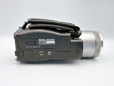 Sony Handycam HDR-HC1 Silver Digital MiniDV Video Camcorder
