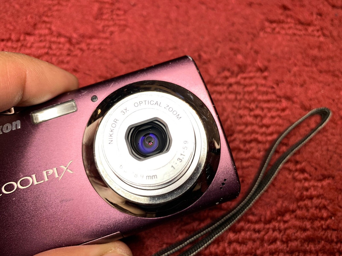 Nikon COOLPIX S220 10.0MP Digital Camera Purple Plum Tested