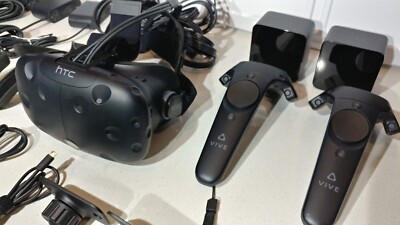 HTC Vive VR Headset Complete Set Full Kit System Virtual Reality