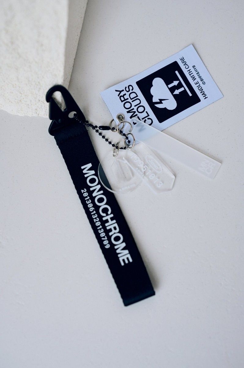 BTS POP-UP MONOCHROME in BKK - MONOCHROME D.I.Y Keyring [BANGKOK