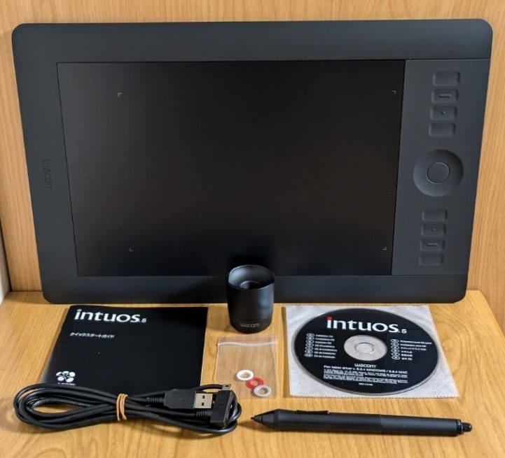 台数限定】Wacom Intuos 5 touch PTH-650/K3 Amazon.co.jp: Wacom 台数