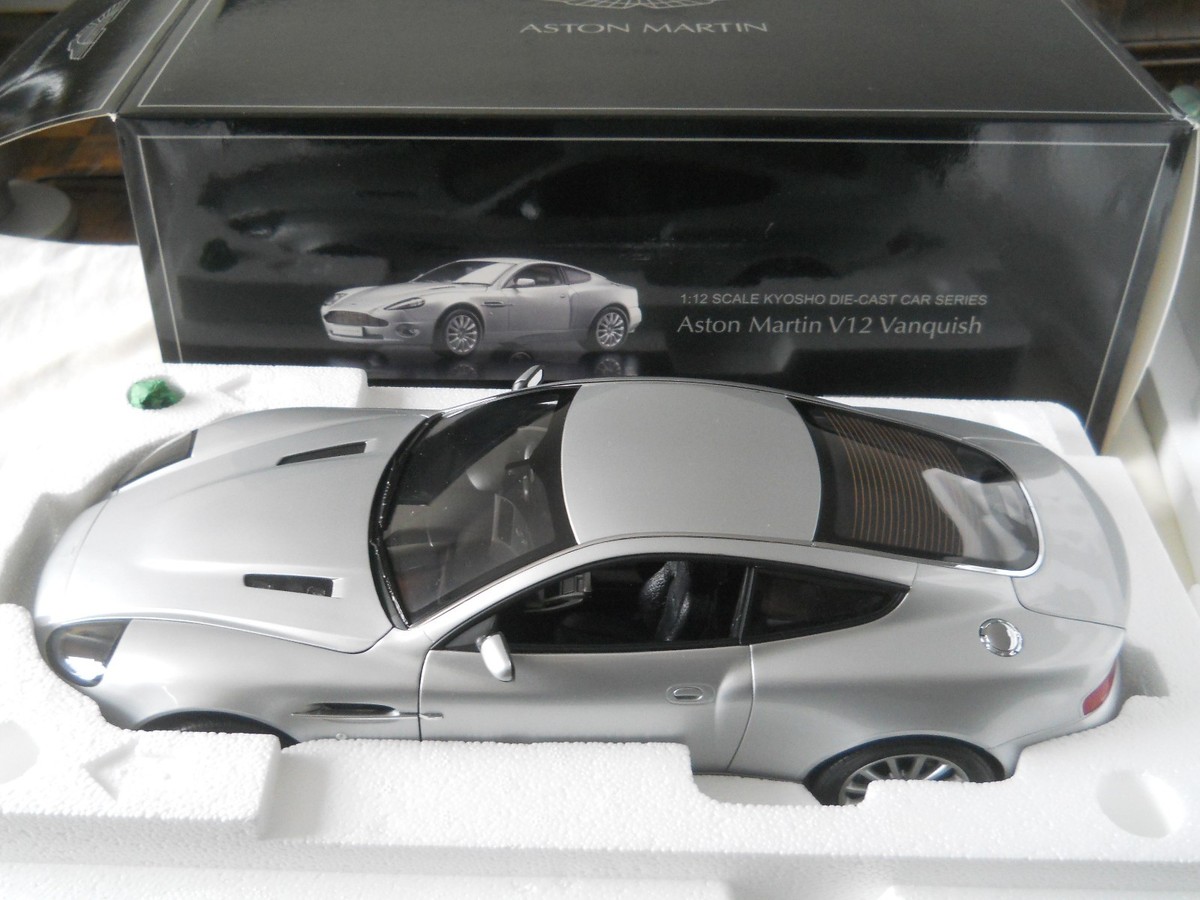 Kyosho Aston Martin Vanquish V12 1:12 | eBay