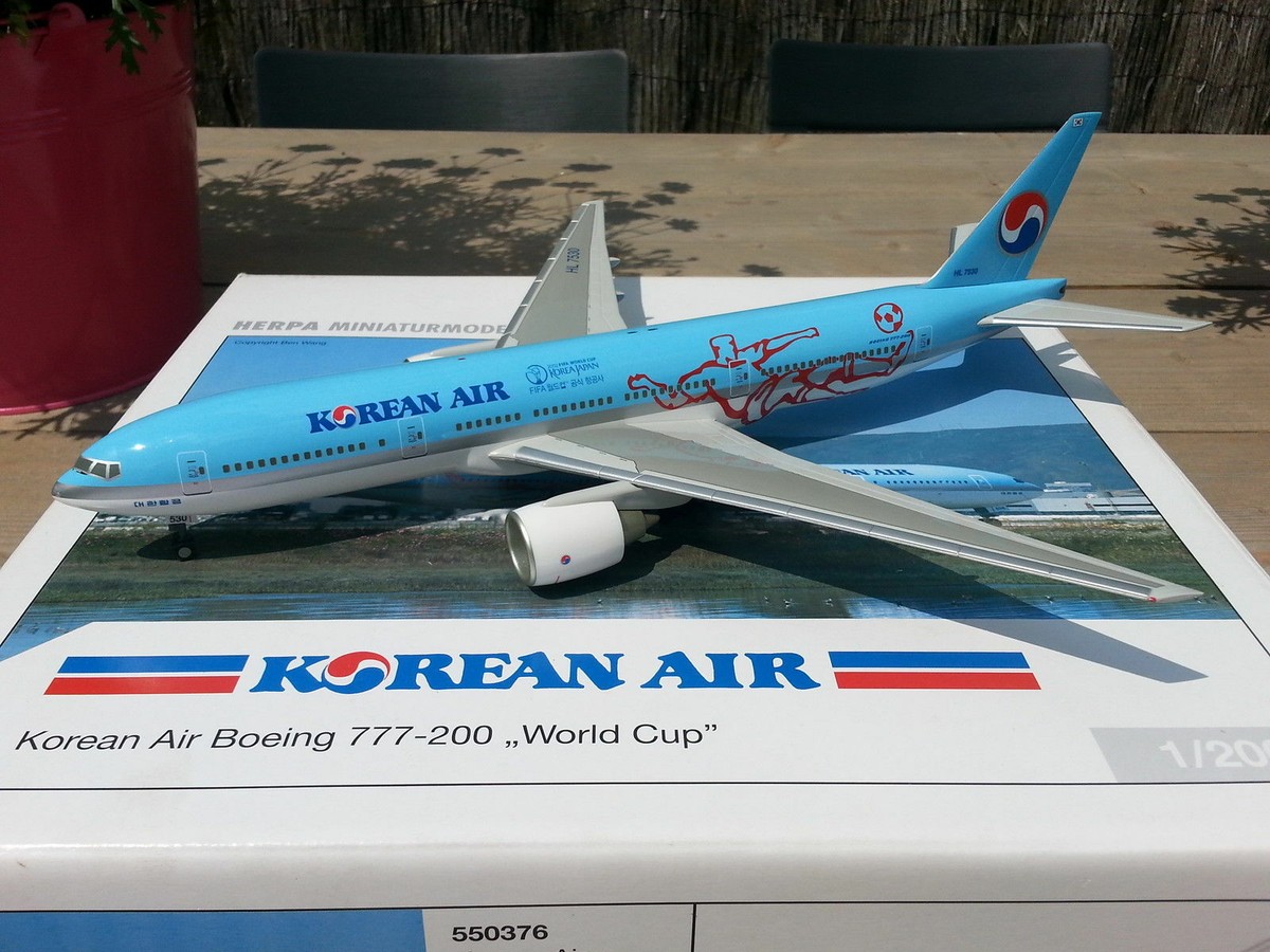 1/200 Korean Air B777-200航空機モデル (ヘルパ製) 1/200 Korean Air
