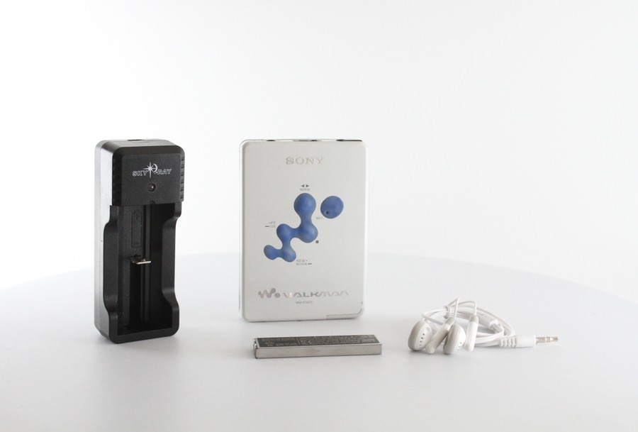 Sony WMEX615 Cassette Tape Walkman - Personal Stereo - Silver (WM