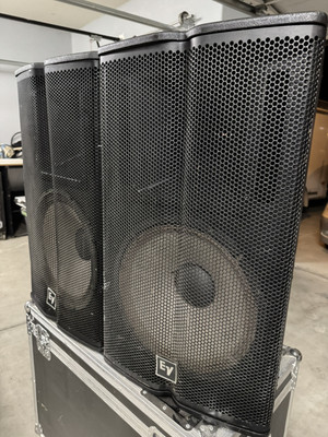 Electro-Voice TX1152 EV 15