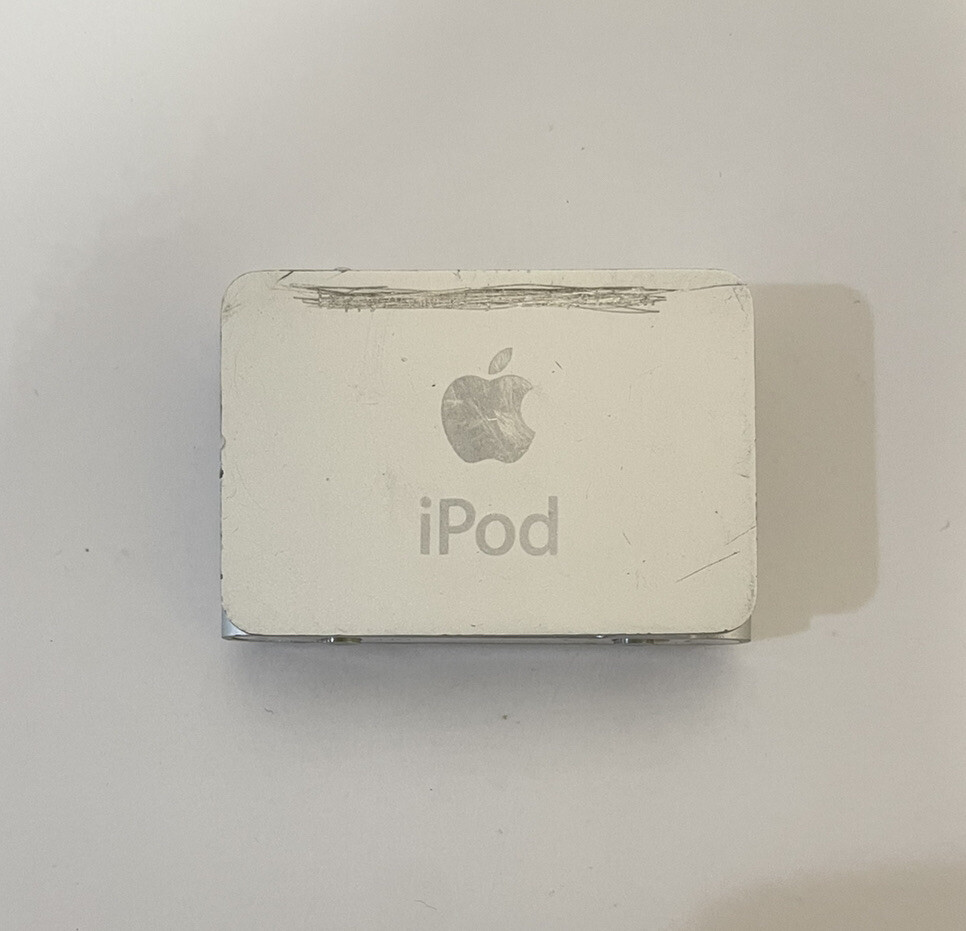 Apple iPod shuffle 2nd Generation Silver (1 GB) w/ Box