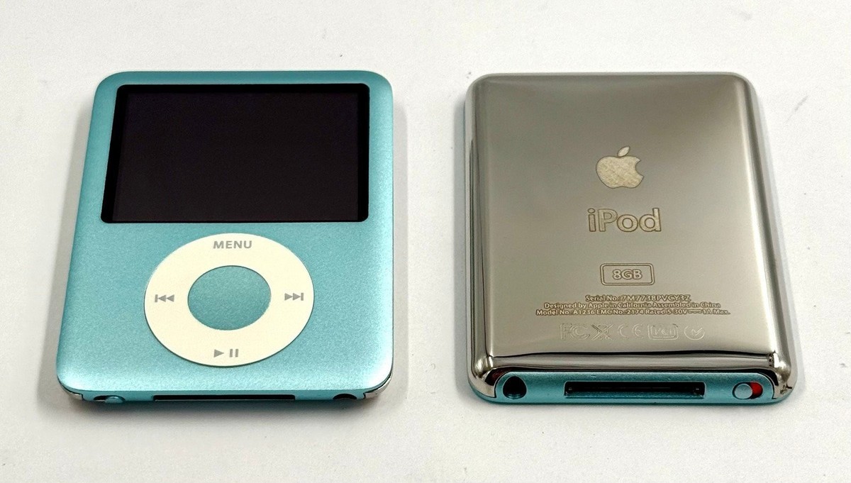 Apple iPod nano 3rd Generation Blue (8GB) - Excellent Refurbished