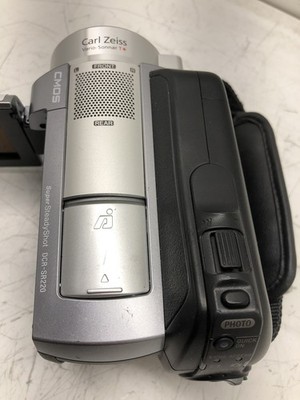 SONY SUPER STEADY SHOT DCR-SR220 HANDYCAM DIGITAL COMPACT