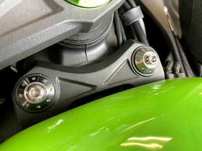 Kawasaki ZX7R Ninja 1996-2003 FUEL TANK RETAINER BOLTS KIT