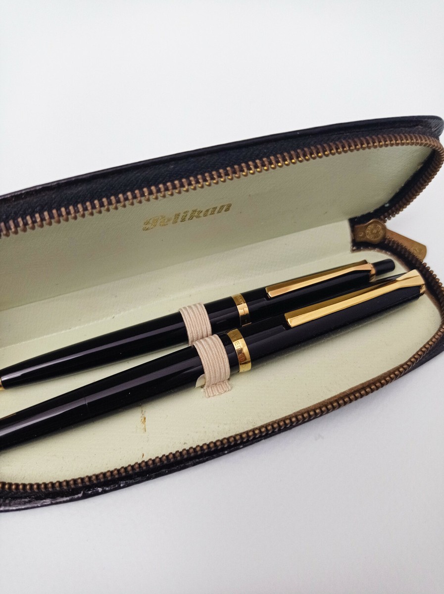 PELIKAN ROLLED GOLD FOUNTAIN PEN 18K F NIB & PELIKAN 30 IN CASE