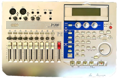 KORG D888 Digital Recording Studio Multi Track Recorder MTR Used