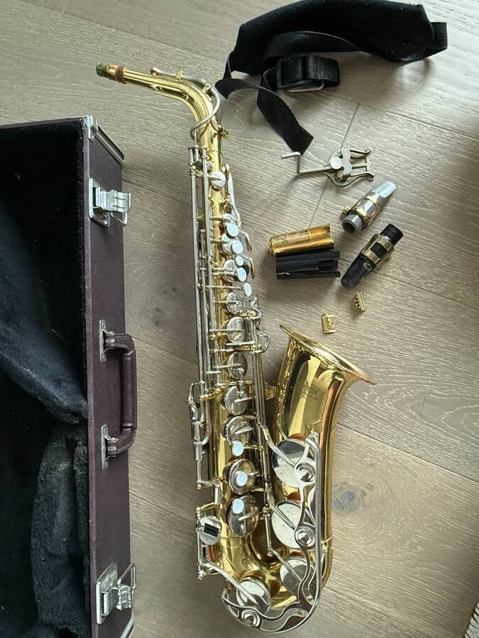 Yamaha YAS-23 Alto Saxophone w/Case & Mouthpiece Read description