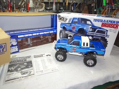 TOYOTA 4X4 PICK UP BRUISER RCカー TOYOTA 4X4 PICK UP BRUISER RCカー
