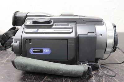 Sony Handycam DCR-TRV950 NTSC Super SteadyShot DVCR No Battery
