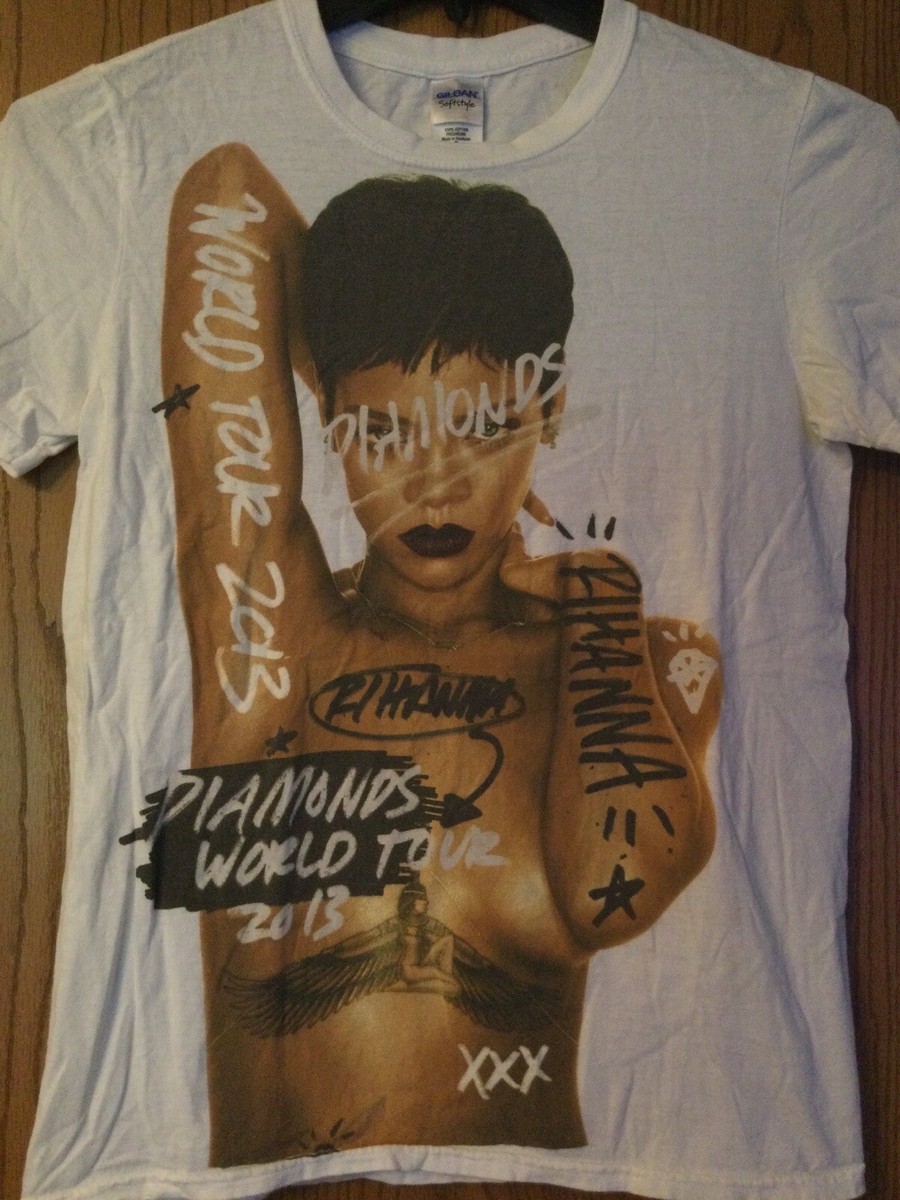 Rihanna - “Diamonds” World Tour 2013 - White Shirt - S | eBay