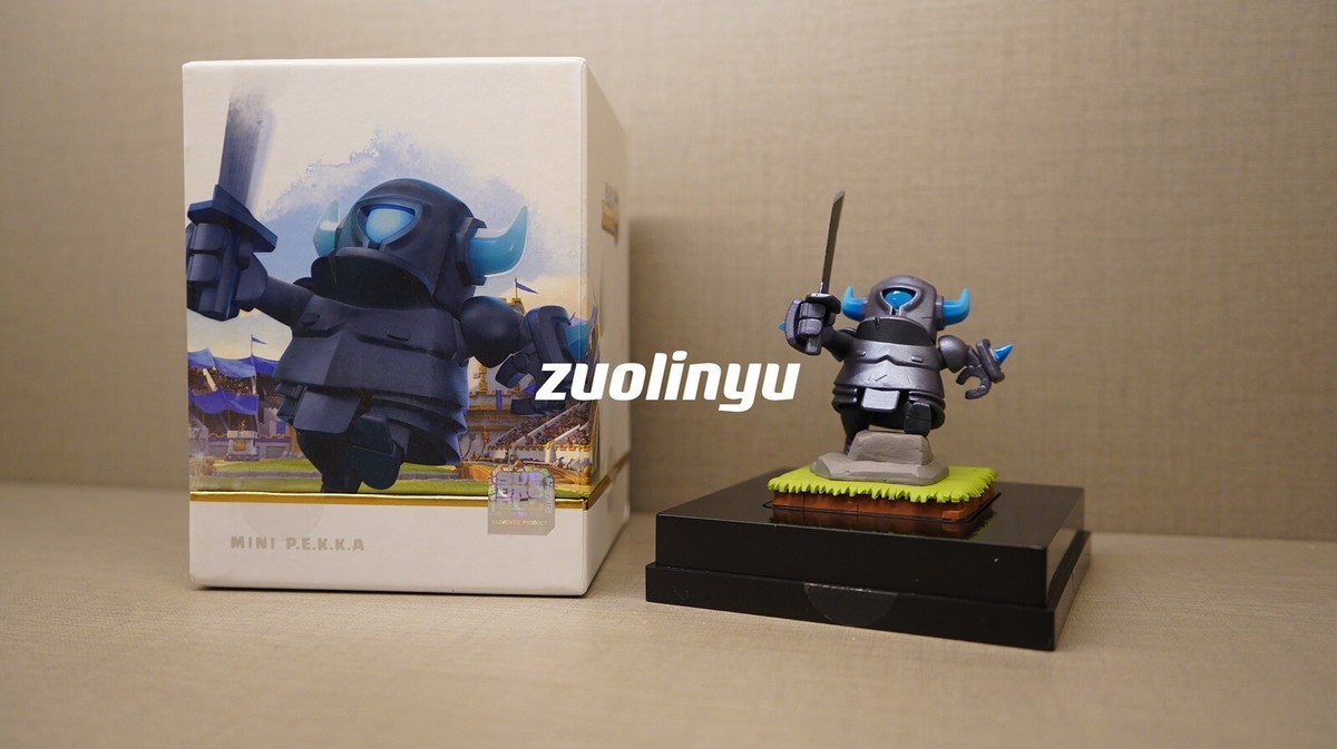 クラロワ クラクラ MINI P.E.K.K.A. フィギュアとエコバッグ クラロワ