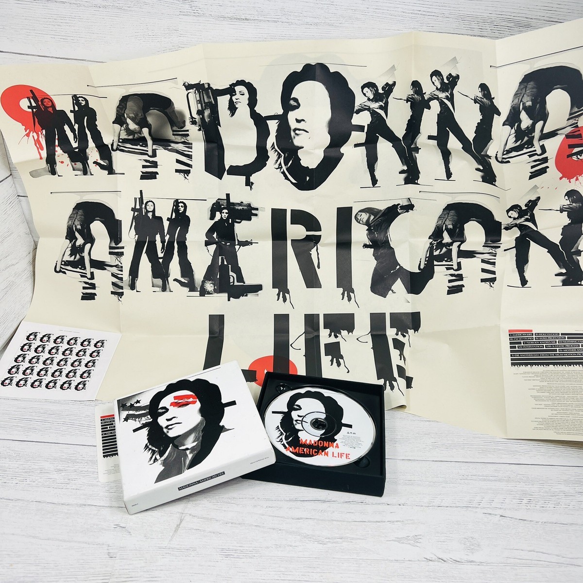 マドンナAmerican Life限定セット (Tシャツ・CD・しおり)