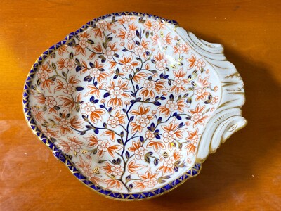 Ca.1877-1890 Royal Crown Derby Imari style shell form dish, 