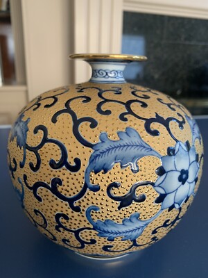 青花瓷器中古品高30センチ巾10センチ口9センチ 青花瓷器中古品高30